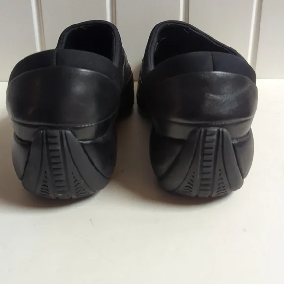 Merrell Air Cushion Slip Ons - Picture 3 of 5